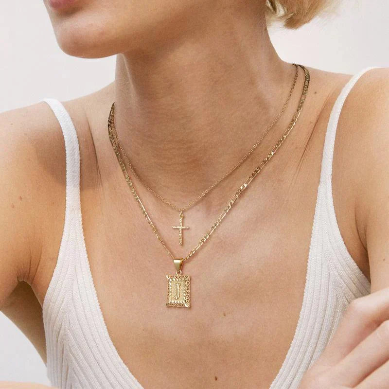Collana con Iniziale e Croce | Oro