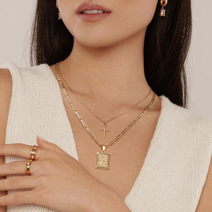 Collana con Iniziale e Croce | Oro