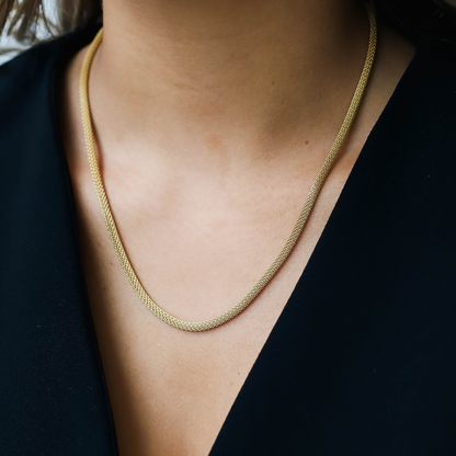 ESSENZA. Collana