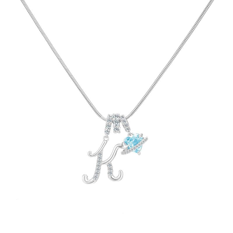 Collana con ciondolo a cuore con iniziale