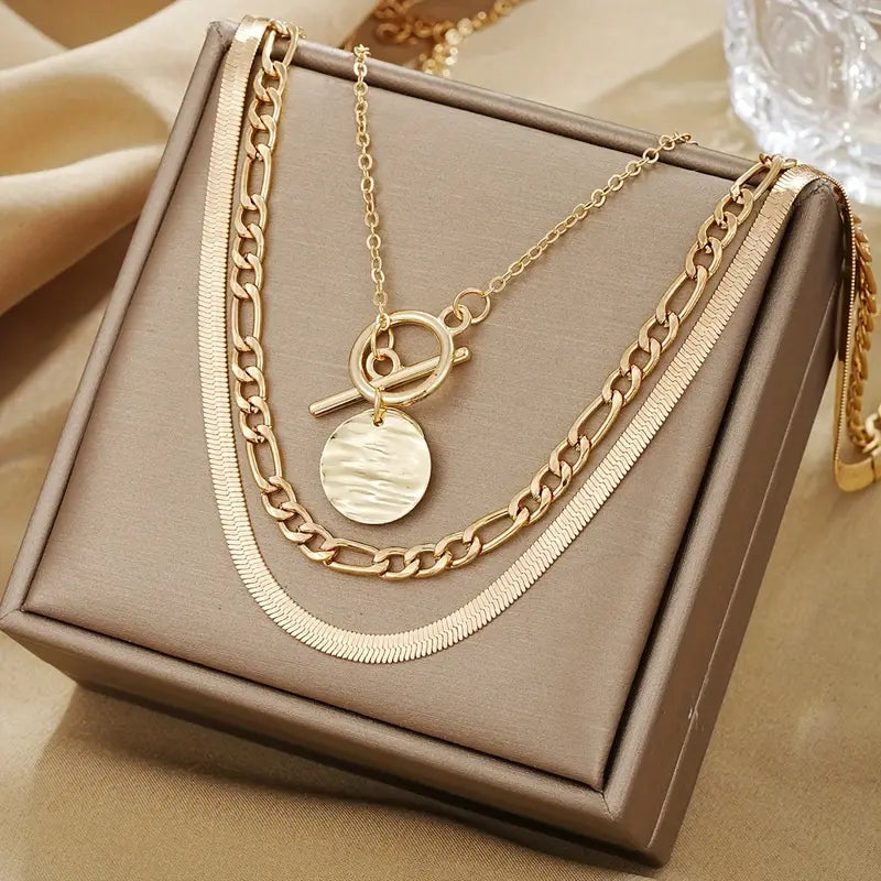 Collana a Strati Savira con Ciondolo Moneta Texturizzato | Oro