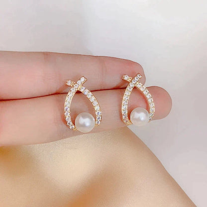 Orecchini con perle e paillettes