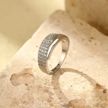 ELOÏSE | Anello dalla luminosità senza tempo