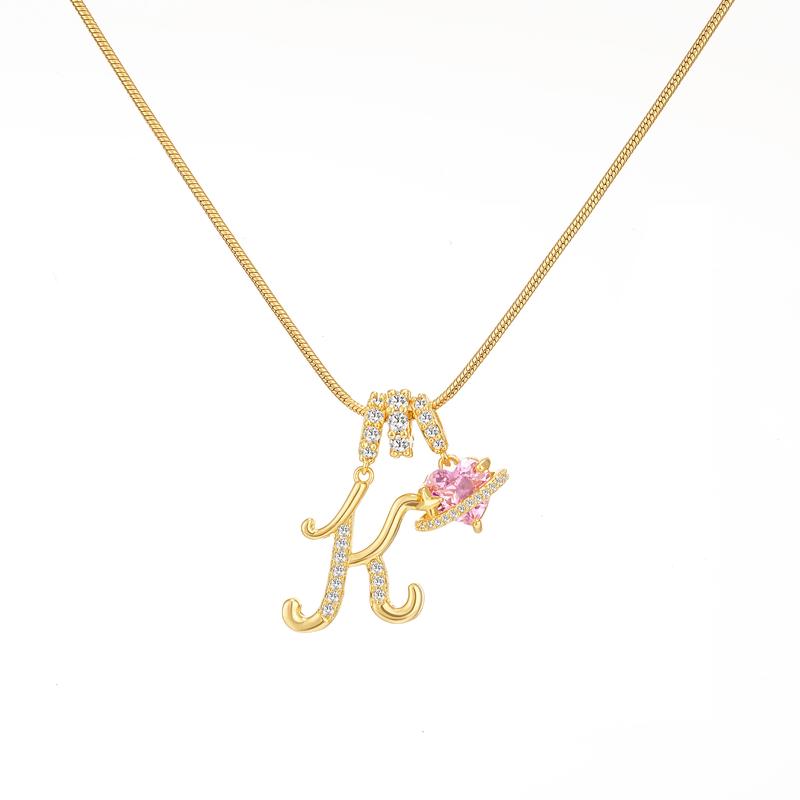 Collana con ciondolo a cuore con iniziale