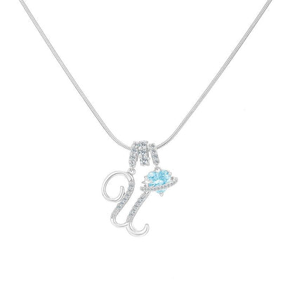 Collana con ciondolo a cuore con iniziale