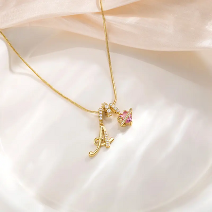Collana con ciondolo a cuore con iniziale