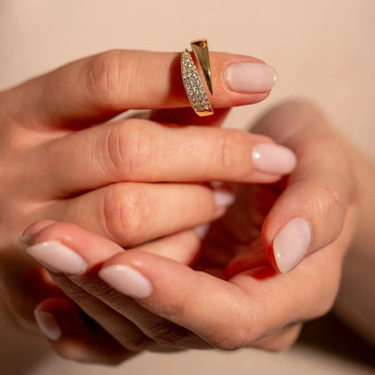 ELOÏSE | Anello dalla luminosità senza tempo